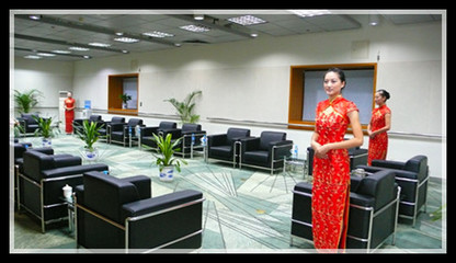 南京会议公司如何做好会议接待服务——米廷会展专业礼仪与接待人员助力会议圆满成功